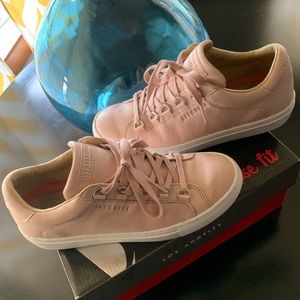 Pretty in Pink  Skechers Street Rise Sneakers